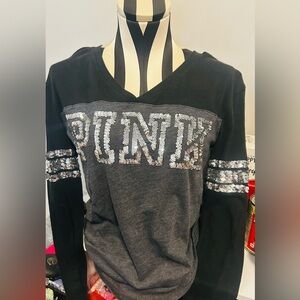 VS PINK 💕BLING Black and Gray Sequin Logo Ls shirt